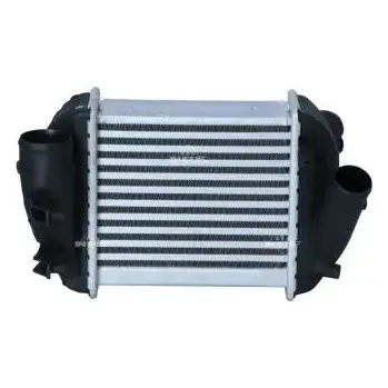 Chladič motoru NRF 30755 Chladič stlačeného vzduchu (Intercooler)