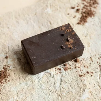 Mýdlo Alma mýdlo na ruce s mandlovým olejem a kakaovým pudrem Rozmazlující 110g