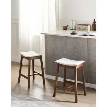 Barová židle Sada 2 barových židlí tmavé dřevo a krémově bílá kaučukové dřevo polyester čalouněný sedákem Beliani