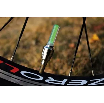 Bezpečnostní kamera Osvětlení na kolo APTEL AG304B s baterií