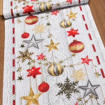 TextilCentrum.cz vánoční / štola na metráž 503024 30044, šedé hvězdy a červené dekorace na šedé pletenině, š. 50cm (látka v metráži)