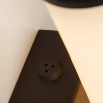 Lampička Searchlight LED koupelnové světlo nástěnné Wales černá/mramorovaná 35 cm ocel/pryskyřice černá matná, bílá mramorovaná LED 13 W celkem - Doprava zdarma