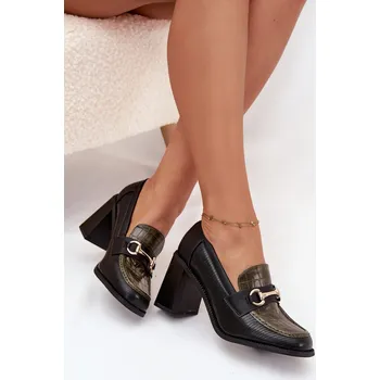 Dámské polobotky Dámské polobotky na podpatku s reliéfem a zlatým detailem Novella Barva: Zelená, Velikost: 40