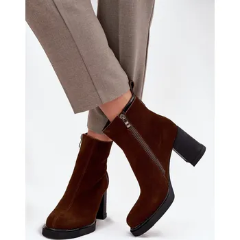 Dámské kozačky Dámské kotníkové boty z přírodního semiše na podpatku vyhřáté Vinceza 91141 Barva: Béžová, Velikost: 39