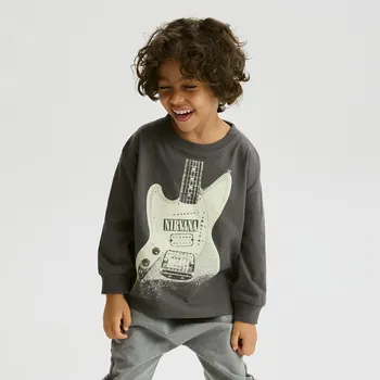 Dětská móda Reserved - Tričko Nirvana s&nbsp;dlouhými rukávy - tmavě šedá - 096FI-90X - 096FI-90X-116