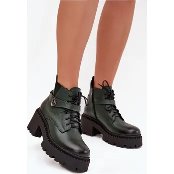 Dámské kozačky Kožené dámské kotníkové boty na klínu s ozdobným páskem zateplené Zazoo 60557 Barva: Zelená, Velikost: 41