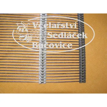 Mřížka mateří drátěná 38x47,5 (B9)