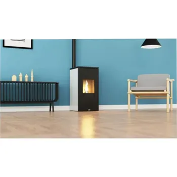 Krbová kamna Kalor Futura 9 C - peletová kamna s rozvodem horkého vzduchu. barva černá