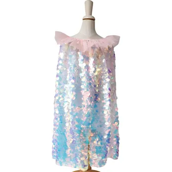 Party dekorace Le petit Souk iridescent tassel cape
