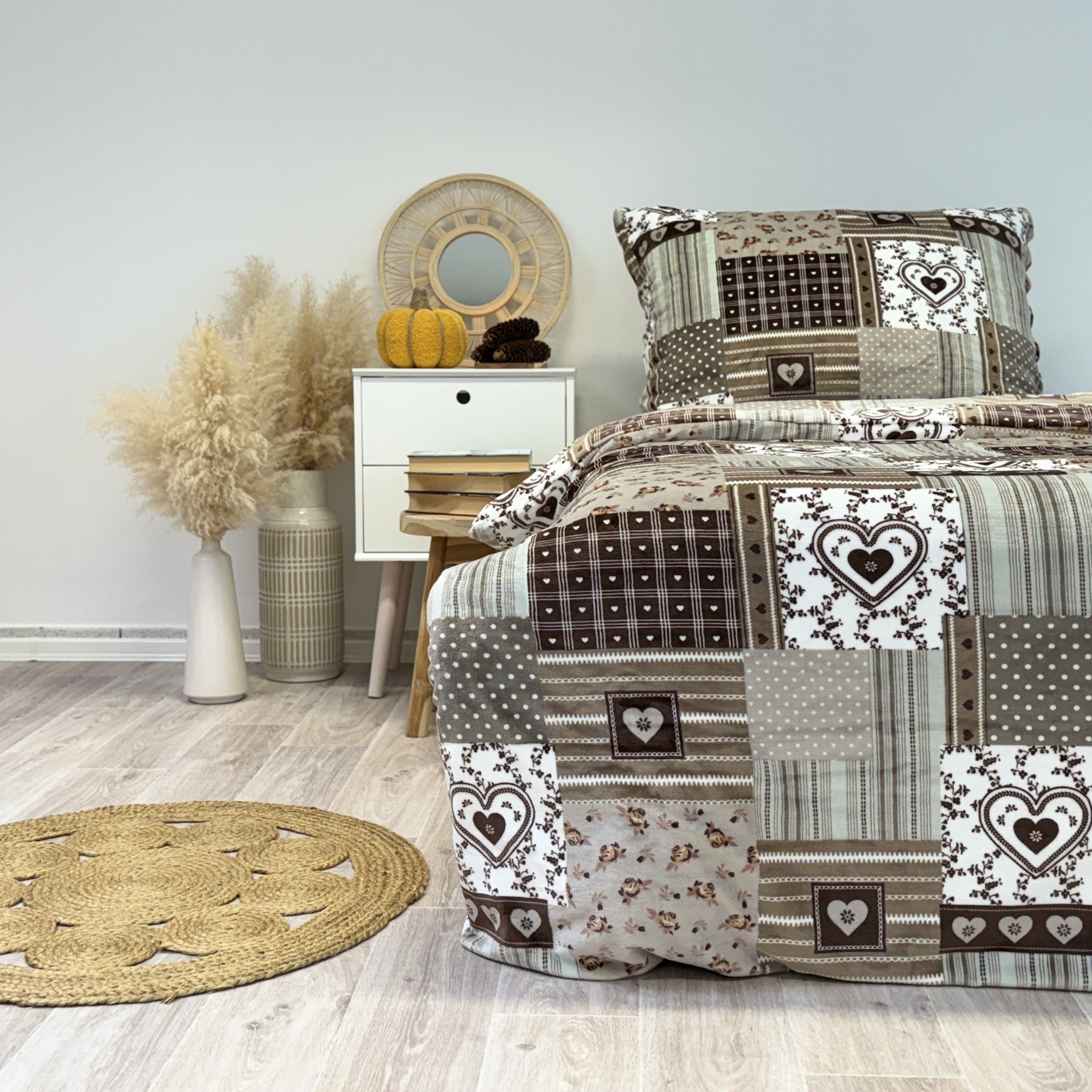 Ložní povlečení mikroflanel Pečvork béžový (LS297), 140 x 220 + 90 x 70, Zip