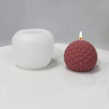 Forma na odlévání Silikonová forma na výrobu svíček - koule s trojúhelníkovým vzorem
