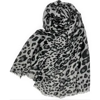Šála Classic Scarf Bavlněná šála s viskózou šedá a černá s leopardím vzorem