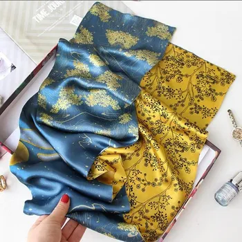 Šála Dvojitá hedvábná šála – Malé květiny