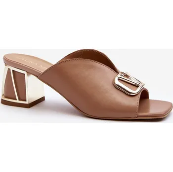 Dámské pantofle Elegantní dámské sandály na podpatku Laura Messi 2771 Barva: Béžová, Velikost: 38