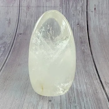 Křišťál freeform Madagaskar TP5 8 cca 5 x 10,2 cm, 380 g