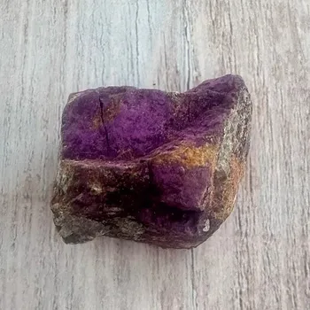 Purpurit surový Namibie 1 cca 3,2 x 3,9 cm, 63 g