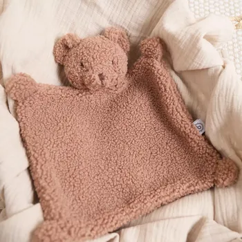 Hračka pro nejmenší Bieco textilní muchláček medvídek Mika