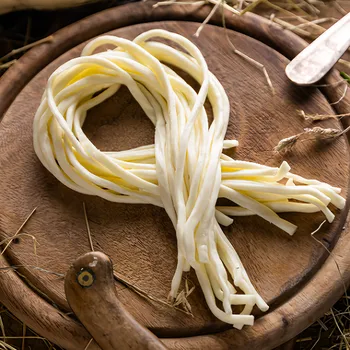 Authentic Farmářské sýrové nitě cca 100g