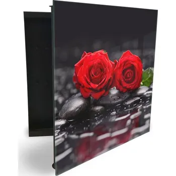 Skříňka na klíč Glasdekor skříňka na klíče - červený květ růže na černém kameni Otevírání: Pravé, Barva skříňky: Bílá