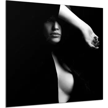 Obraz Glasdekor Obraz skleněný krásná žena v černém Rozměry-čtverec: 34 x 34 cm