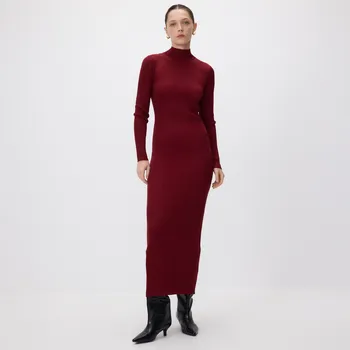 Dámské šaty Reserved - Úpletové šaty s výřezem - bordó - 536DV-53X - 536DV-53X-M