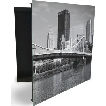 Skříňka na klíč Glasdekor skříňka na klíče - mrakodrap a most nad řekou Otevírání: Levé, Barva skříňky: Bílá