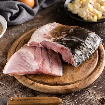 Authentic Kapr porce s kůží chlazené, 2ks cca 430g