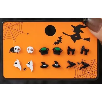 Náušnice  Zahalte se do halloweenské magie s třpytivými náušnicemi