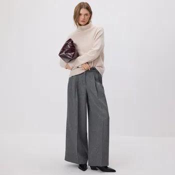 Dámské kalhoty Reserved - Kalhoty se sklady - tmavě šedá - 332GF-90M - 332GF-90M-M