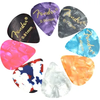 Kytara 20 ks Celuloidová trsátka 0.71 mm Barevná sada pro akustickou a elektrickou kytaru Středně tvrdá trsátka pro univerzální hru a jasný tón