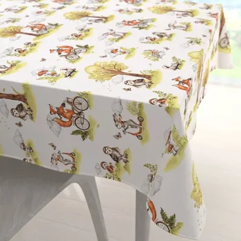 ubrus Dětský bavlněný čtvercový ubrus Sandra SA-697 Lišky na kolách - zelené na bílém 40x40 cm