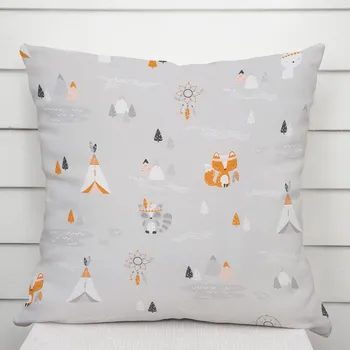 Povlak na dekorativní polštářek Dětský bavlněný povlak na polštář Sandra SA-699 Oranžová zvířátka Indiáni na šedém 60 x 60 cm