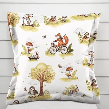 Povlak na dekorativní polštářek Dětský bavlněný povlak na polštář s lemem Sandra SA-697 Lišky na kolách - zelené na bílém 40 x 60 cm