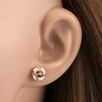 Náušnice Náušnice ze žlutého zlata 14K květ s granátem a zirkony