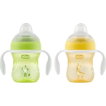 Kojenecká láhev Tréninkový hrneček Chicco s měkkým pítkem 4m+