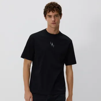 Pánské tričko Reserved - Tričko relaxed s potiskem na zádech - černý - 501EX-99X - 501EX-99X-L