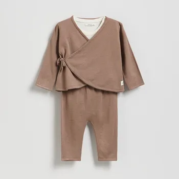 Dětská móda Reserved - Pletená souprava s&nbsp;vysokým podílem viskózy - hnědá - 216FO-88X - 216FO-88X-74