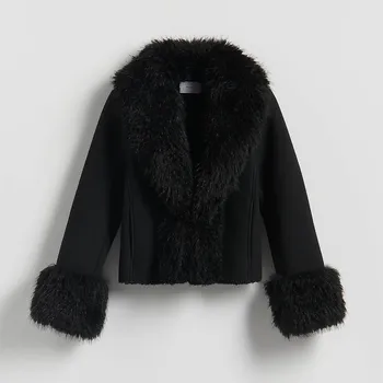 Dámský kabát Reserved - Bunda s umělou kožešinou - černý - 763HD-99X - 763HD-99X-XS