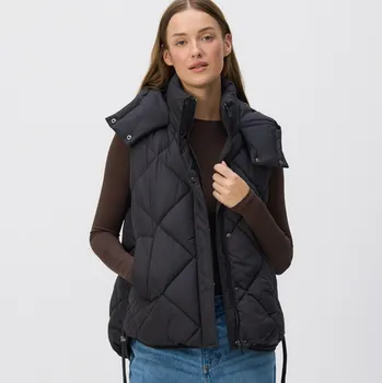 Reserved - Prošívaná vesta s kapucí - černý - 689AY-99X - 689AY-99X-XS