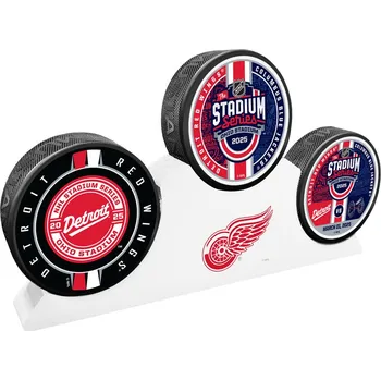Puk Mustang Puk Detroit Red Wings NHL Detroit Red Wings NHL 3 Puck Wooden Podium