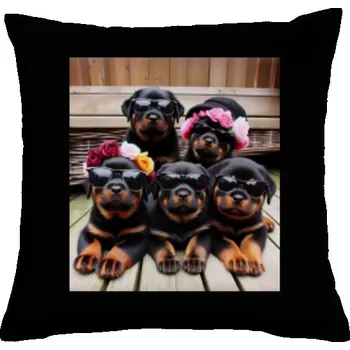 Dekorativní polštářek Polštář bavlněný s potiskem Svatební Rotvajler: Roztomilí psí svatebčané