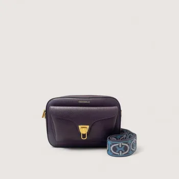 Kabelka COCCINELLE BEAT SOFT RIBB SMALL KOŽENÁ KABELKA PRUNE AW25