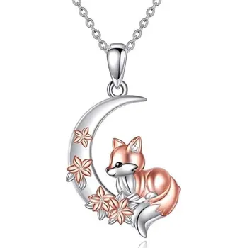 Náhrdelník B-TOP Postříbřený náhrdelník s liškou sedící na měsíci