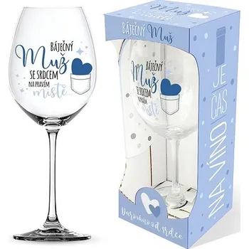 Sklenice Nekupto Sklenice na víno Báječný muž se srdcem na pravém místě
