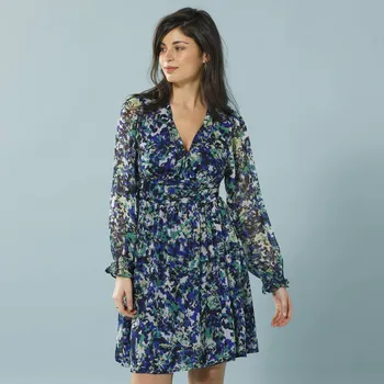 Dámská móda Krátké voálové šaty s potiskem, pro malou postavu nám.modrá/zelená 34