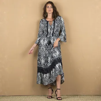 Dámské šaty Dlouhé šaty s potiskem a 3/4 rukávy černá/režná 42