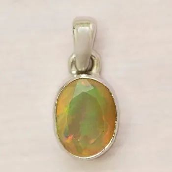 Přívěsek Opál etiopský broušený přívěsek stříbro Ag 925 P2239 1 cm, 1,5 g