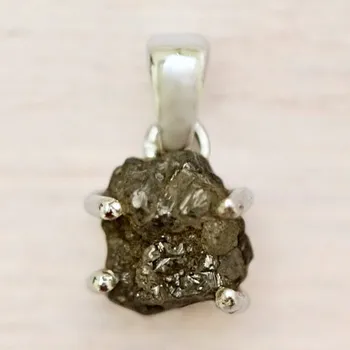 Přívěsek Diamant přírodní surový přívěsek stříbro Ag 925 LOT71 0,8 cm, 1,3 g