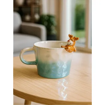 Sinsay - Vánoční keramický hrnek s figurkou soba - modrá - 877GC-05X - 877GC-05X-ONE