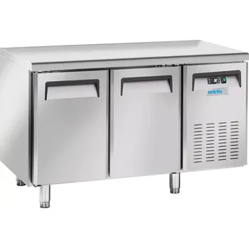 Dvoudveřový chladicí stůl s postranními skříňkami